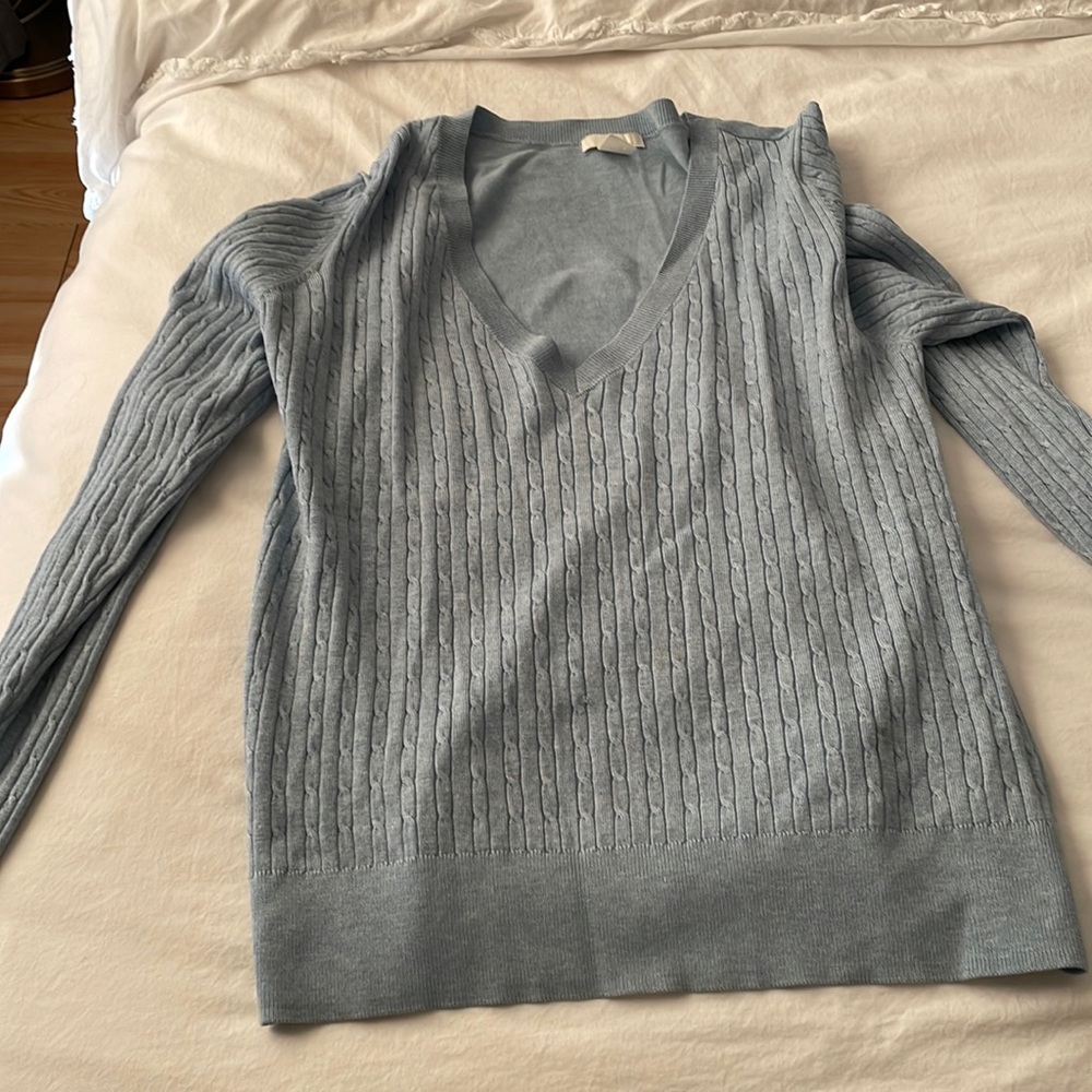 Blue v neck hm sweater